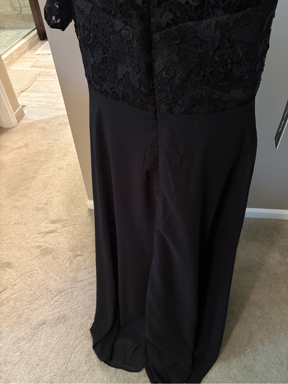 Chic One-Shoulder Evening Dress with Lace Bodice - perfect for black tie events - Picture 7 of 9